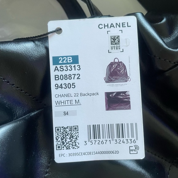❌SOLD❌ Brand New Authentic Chanel 22 Black Quilted Backpack - Picture 2 of 4